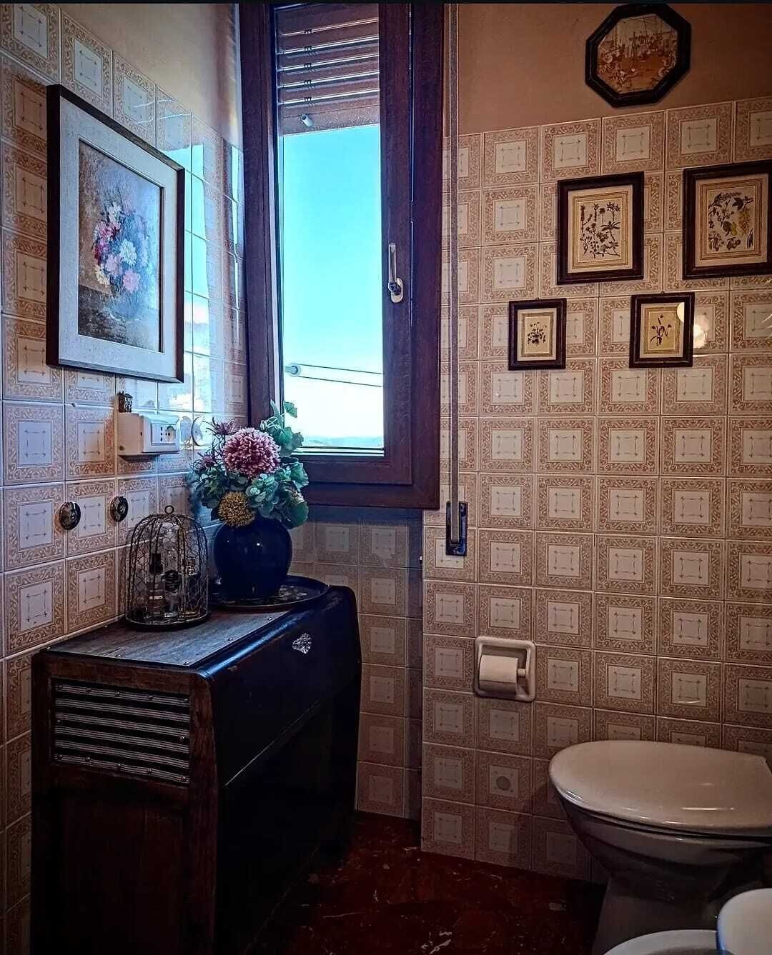Dusche, Bidet, Handtücher