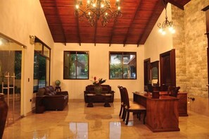 Ảnh chưa phân loại, 3 trong số 20 ảnh, nút
