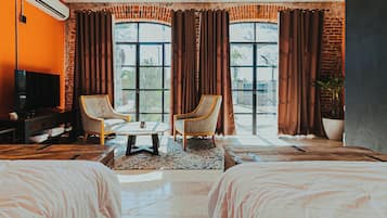 Chambre Quadruple Deluxe, vue piscine