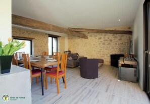 Dining - Vrbo Property (SAINT SELVE)
