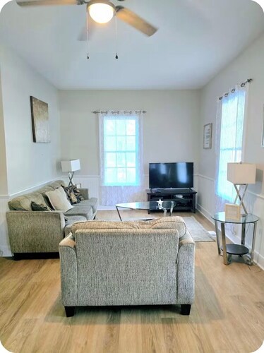 Welcoming 3-bedroom house in charming Darlington