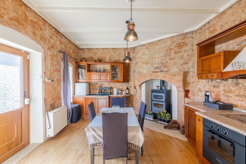 Thrapsano House – Renovated Villa with Private Pool in Crete