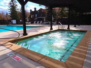 Outdoor pool, a heated pool - Three Kings Luxury Townhome 2BR Walk to Ski - Spa Inspired Bath (Park City)