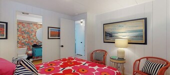Stunning Soundfront Home in Coupeville with Private Beach Access and Fire Pit