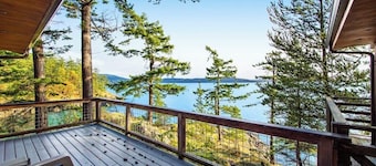 Rustic Waterfront Cabin in Eastsound with Private Beach Access and Ocean Views