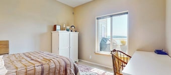 Family Friendly Beach House with Stunning Water Views and Deck