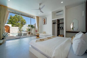 Biệt thự, 2 phòng ngủ, hồ bơi riêng, quang cảnh hồ bơi | Két bảo mật tại phòng, màn/rèm cản sáng, bàn ủi/dụng cụ ủi quần áo 