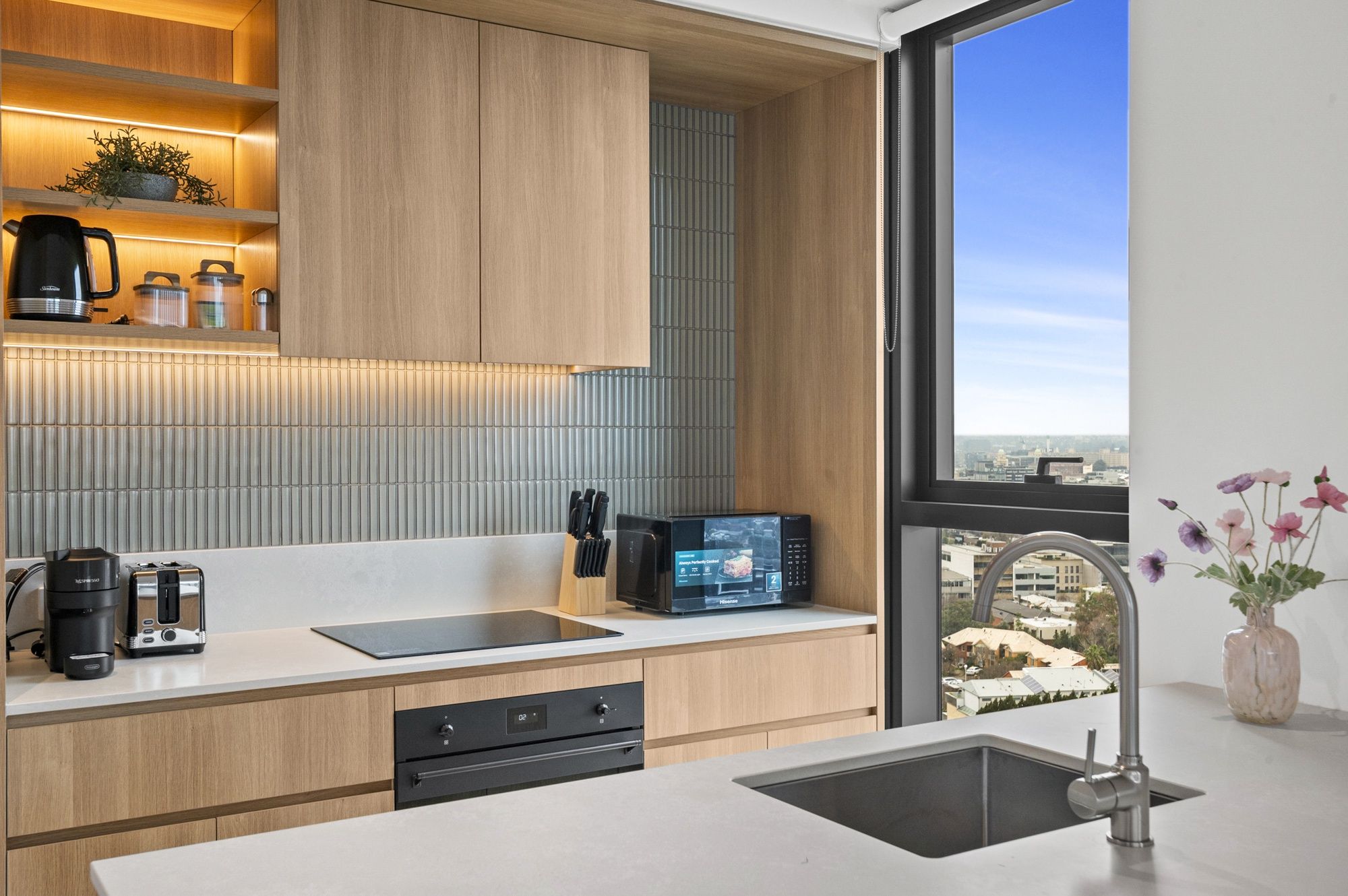 Coffee/tea maker, fridge, microwave, oven