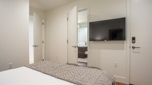 Unclassified image, 5 of 8, button - Elevation Lofts Hotel - Family Loft Collection - Up to 11 Guests (Asheville)