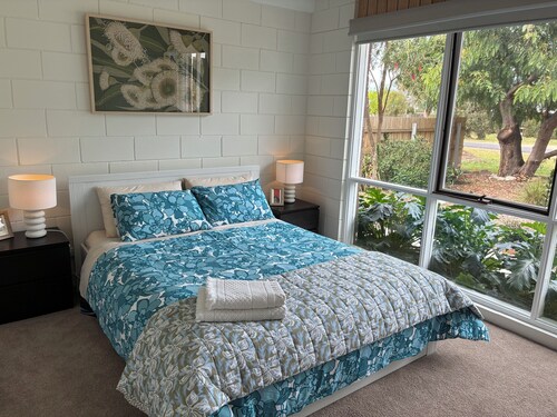 Cosy mid-century cottage in Briagolong.