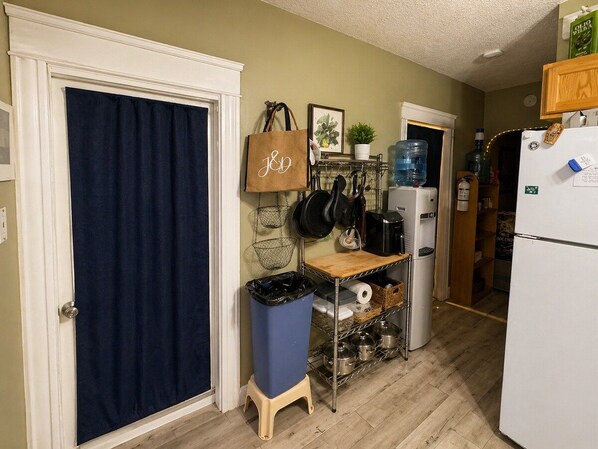 Unclassified image, 1 of 18, button - Room A: Queen + Twin, Curtain Entry, Near PVD (Warwick)
