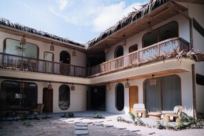 Unclassified image, 2 of 16, button - Laya El Nido (El Nido)