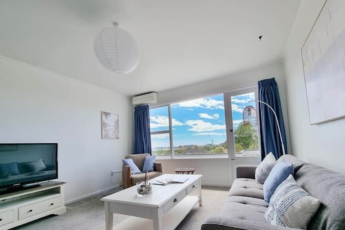 Bay Getaway 2 Bedroom apartment