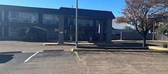 Real Value Pad | 0.7 Mi to Frank Phillips College Campus | 4 Pet-Friendly Units