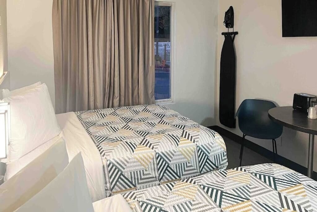 Wi-Fi de cortesia, roupa de cama