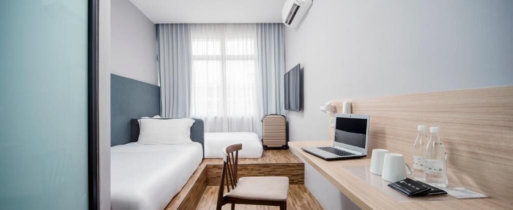 Deluxe Twin Room, City View