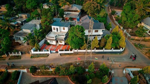 Cozy nest service villa