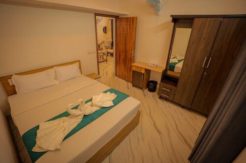 Cozy nest service villa