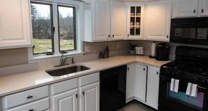 Cozy cottage minutes from Okemo Mtn.