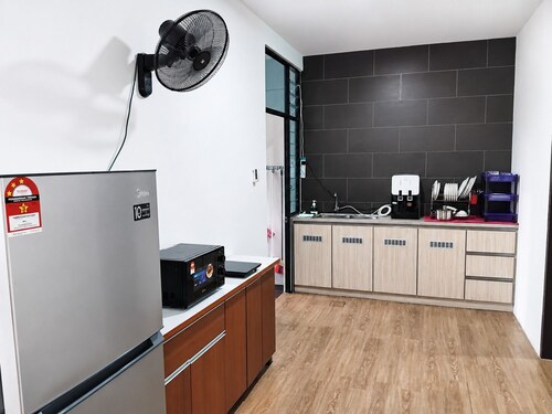 Spacious 3-bedroom apartment with AC in Kuching