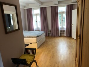 Room - Vrbo Property (Hage)