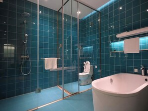 Suite Mewah | Kamar mandi
