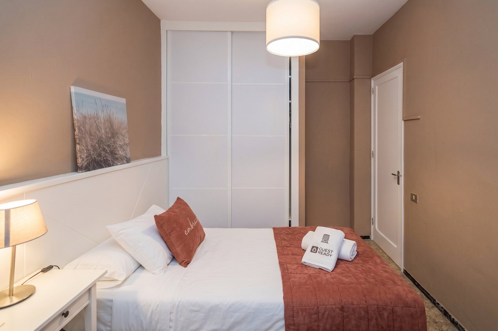 Iron/ironing board, WiFi (free), bed sheets
