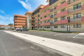 A multi-story parking garage with a clear sky. - 1 Block to Beach! Indian Shores Condo, Pool Access (Indian Shores)