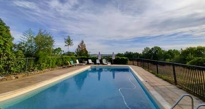 Pechingorp Guest Room - Tilleul - Shared Pool, Terrace, and Wi-Fi