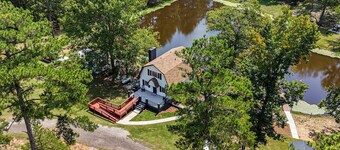 Waterfront Retreat Near Masters | Hot Tub & Sauna