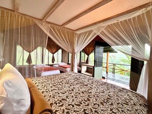 Room - Family Tent for 2 Adult + 3 Children, Jatiluwih, Rainforest and Mountain View (Kabupaten Tabanan)