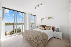 Room - Penthouse Near Taronga Zoo w/ Iconic Harbour Views (Mosman)