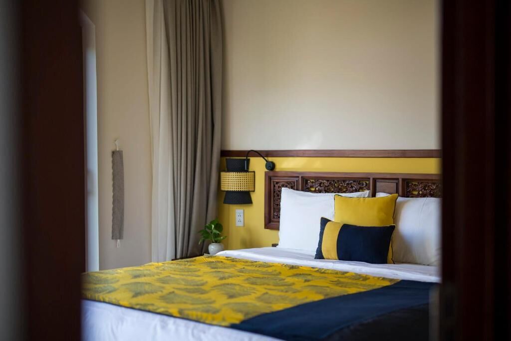 Deluxe Apartment, Balcony, Pool View | Blackout drapes, iron/ironing board, WiFi (free)