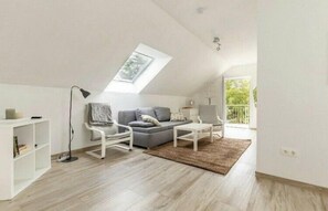 Living area - Vrbo Property (Tecklenburg)