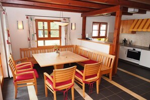 تناول الطعام