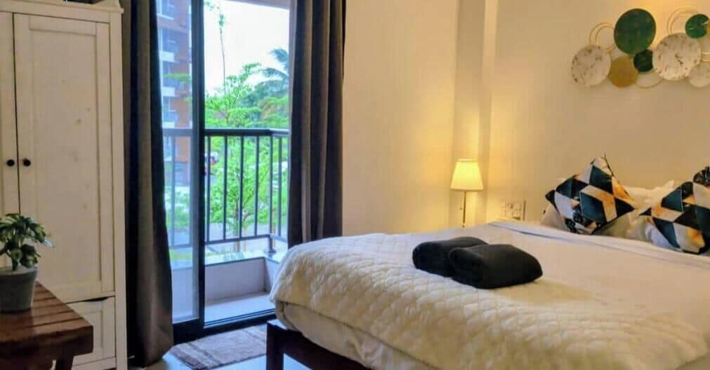 Iron/ironing board, Internet, bed sheets