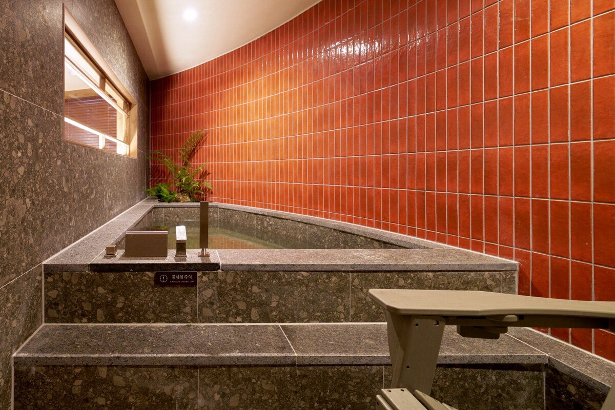 Suite Double | Private spa tub