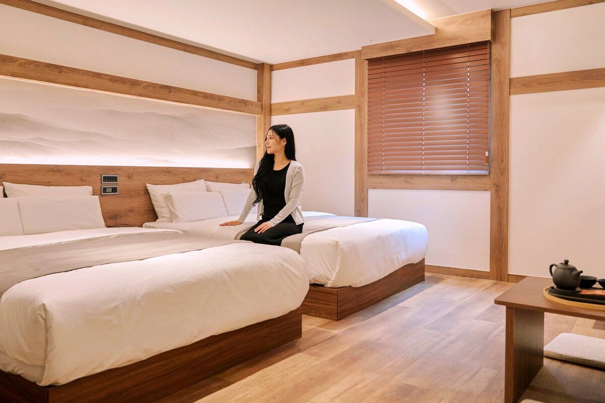 Superior Twin Room | Premium bedding, blackout drapes, soundproofing, WiFi (free)