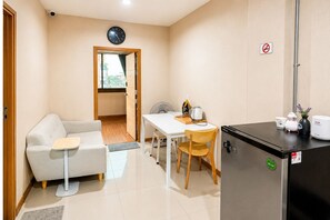 Interior - Wisdom Muangthong Hostel (Pak Kret)