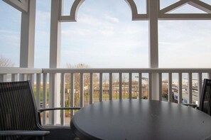 Outdoor dining - Holiday apartment with 2 bedrooms (Großenbrode)
