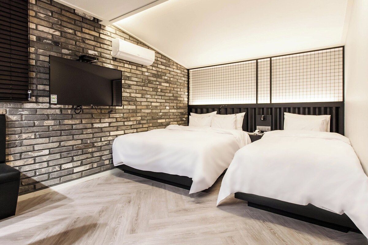 Twin Room | WiFi (free)
