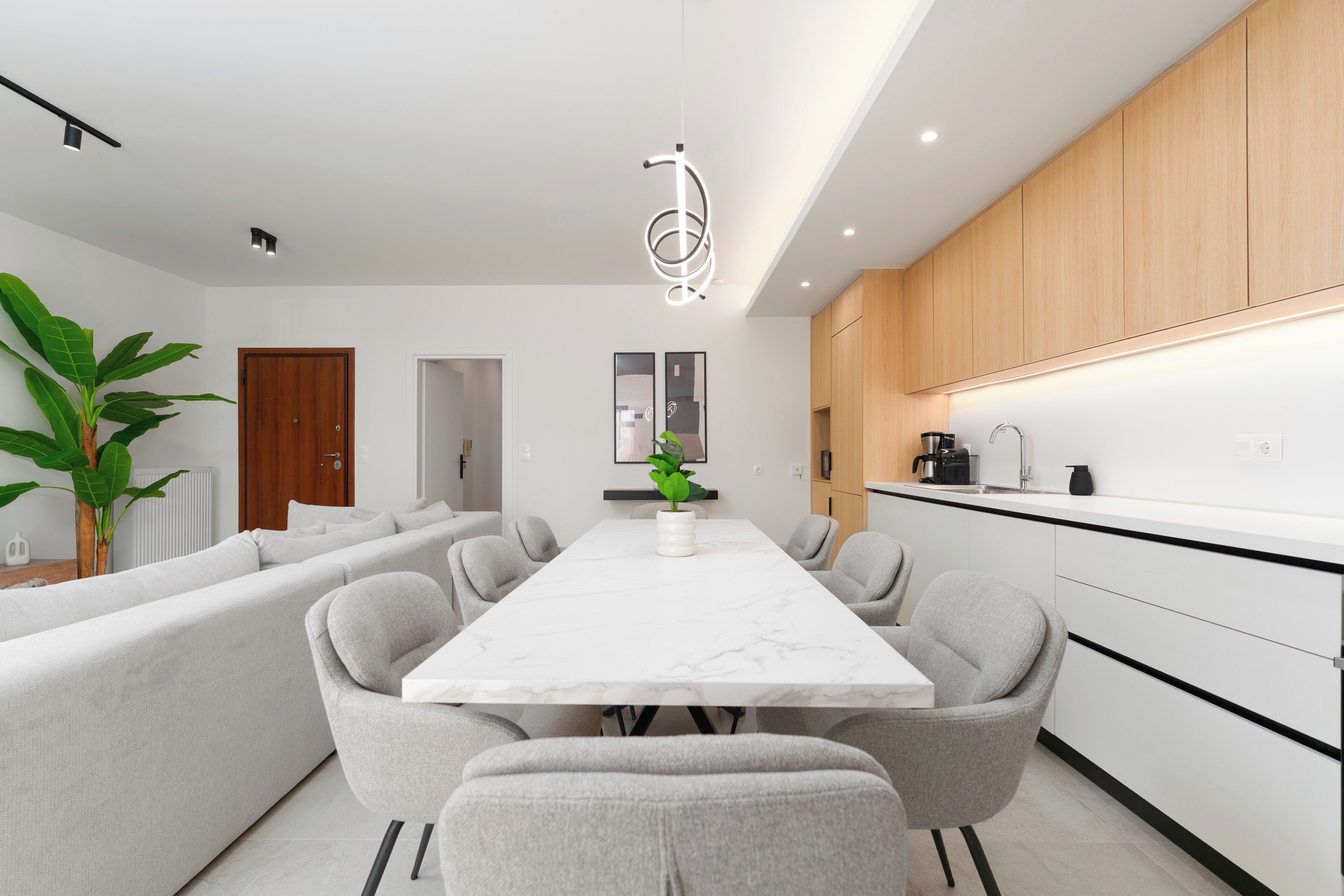 Luxury Apartment, Non Smoking, Private Bathroom | Dining