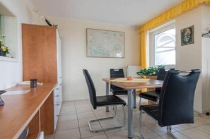 Dining - Holiday apartment with 1 bedroom (Großenbrode)