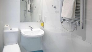 Bathroom - Standard Double Room (Lancaster)