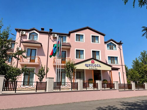 Qizilgül Hotel
