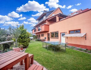 Unclassified image, 2 of 31, button - Vrbo Property (Erbach)