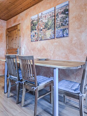 Unclassified image, 5 of 31, button - Vrbo Property (Erbach)