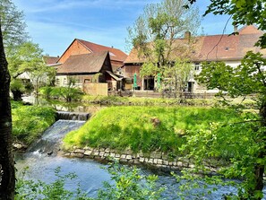 Unclassified image, 3 of 31, button - Vrbo Property (Erbach)
