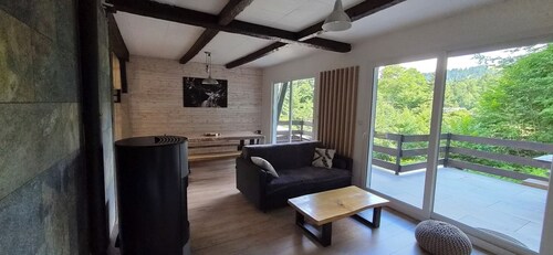 Mountain chalet—a 10-minute walk from the slopes in the heart of the forest.
