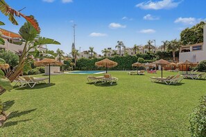 حمام سباحة